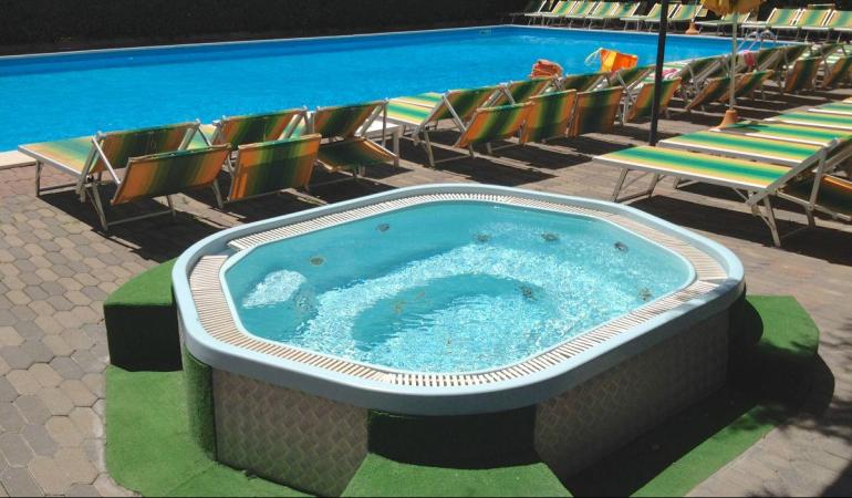 hotels-elcid-campeador fr offre-aout-dans-une-residence-a-torre-pedrera-rimini 012