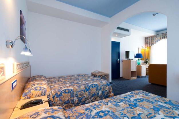 hotels-elcid-campeador en room 037