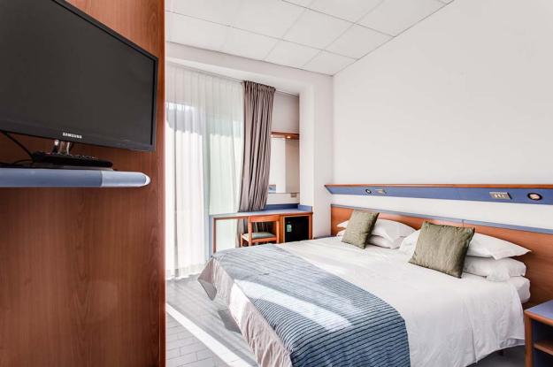 hotels-elcid-campeador en room 014