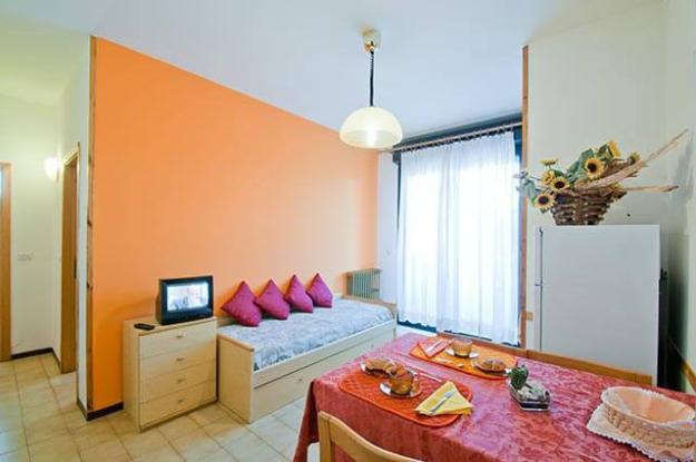 hotels-elcid-campeador en torre-pedrera-apartment-complex 017